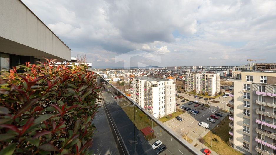 Coresi-Penthouse 3 camere +loc de parcare subteran 203mp - Poză 24