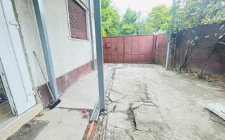 Casa spatioasa cu teren 739 mp in zona Mehala - Poză 14