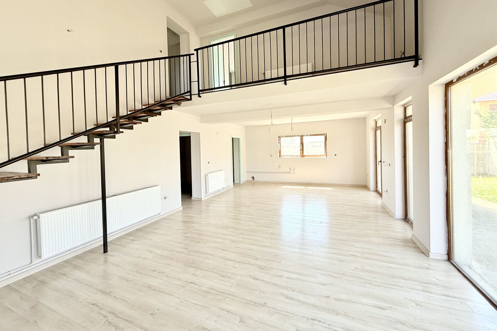 Preț redus 10.000 Eur | Casa finisata, teren 450 mp, in Pecica - Poză 4