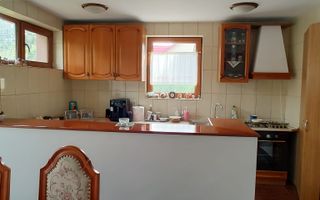 Vilă individuală 430 mp utili, teren 2.000 mp, panouri solare - Poză 10