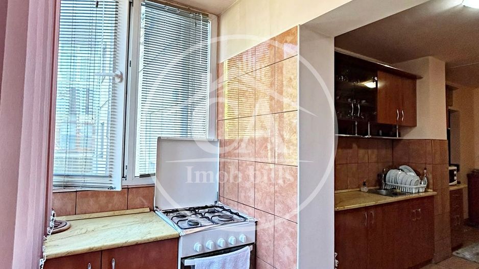 Apartament cu 3 camere de închiriat în zona Rogerius, Oradea - Poză 8