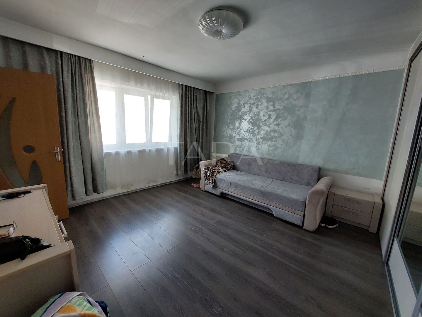 Apartament cu terasă generoasă de 30 mp, aproape de Abator. - Poză 1