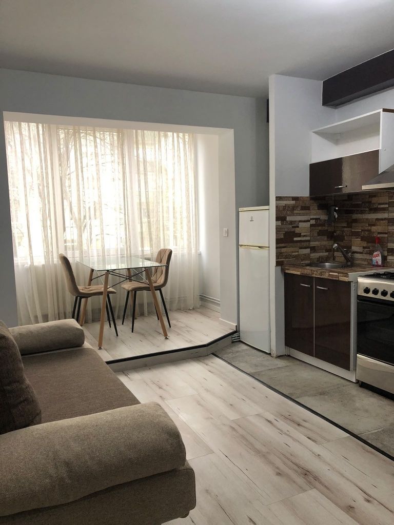 Apartament 3 Camere (Modificat), et.1, Cetate – Zona Cloșca - Poză 1