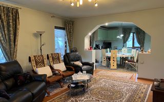 Casă cu 5 camere + anexă cu garaj, mobilată complet, str. Gh. Șincai - Poză 2