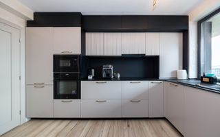 Penthouse superb, 3 camere+parcare subterana ,203 mp-Coresi - Poză 9