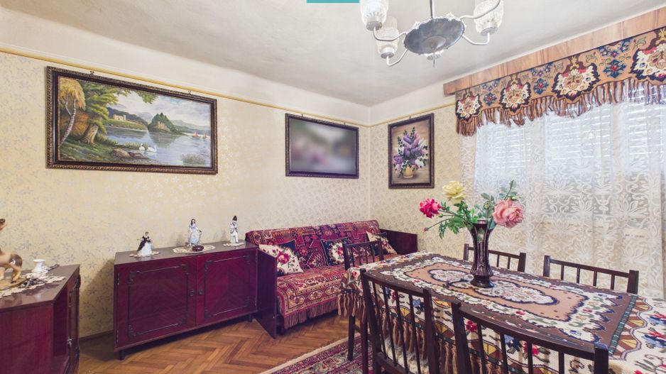 Casă cu 4 camere în localitatea Gurahonț, Arad - Poză 2