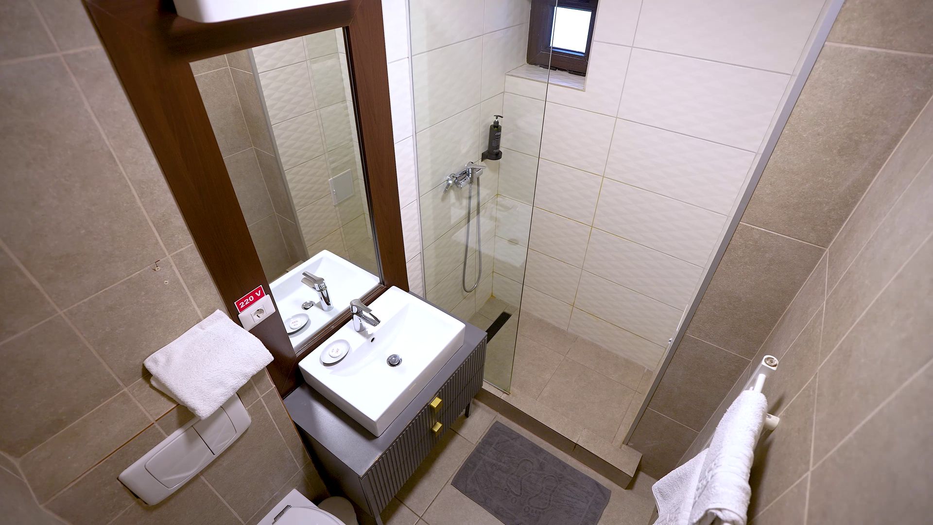 Casa Vila 12 camere de vanzare Calea Calarasilor Bucuresti Sector 3 - Poză 16