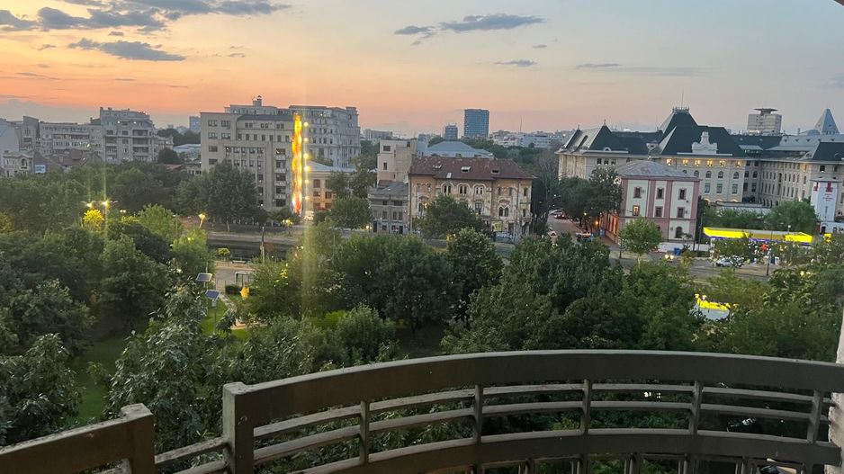 Inchiriere apartament modern cu 2 camere  zona Izvor vedere la parc - Poză 18
