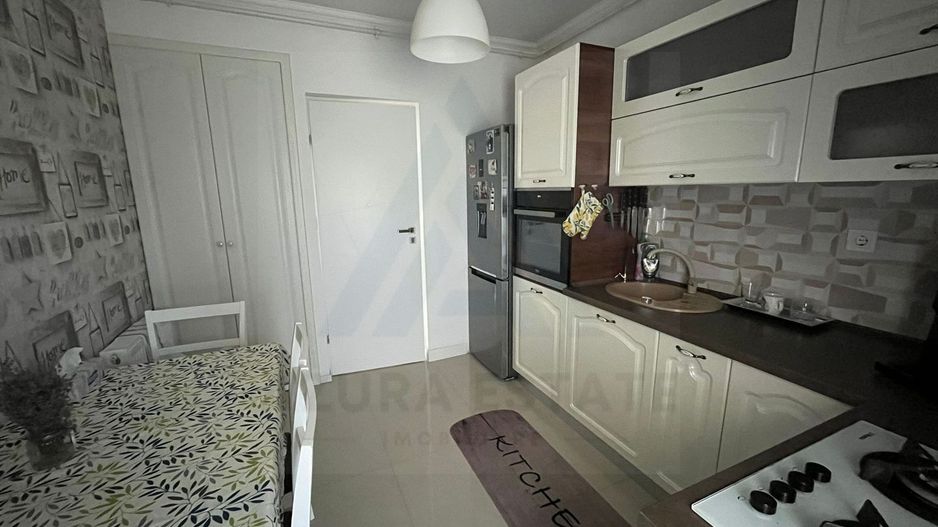 Apartament 76 mp utili 2 bai 2 balcoane parcare subterana in Turnisor - Poză 5