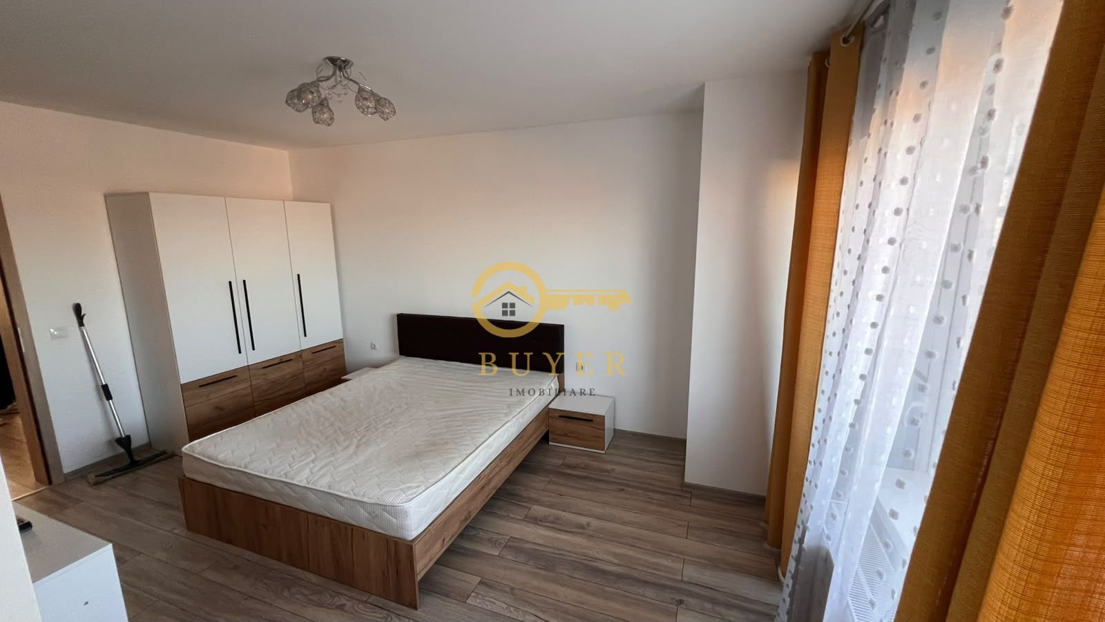 Penthouse spatios cu 2 terase in Kogalniceanu- 102 utili, buc separata - Poză 11