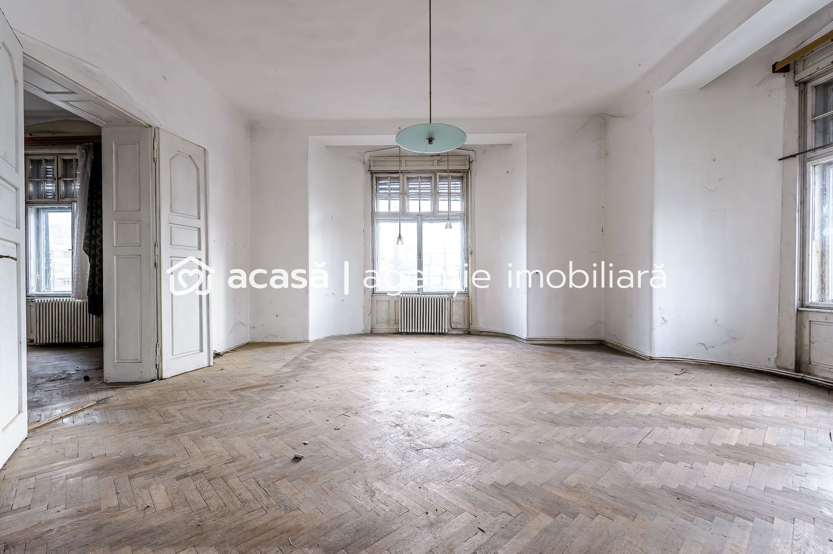 VÂNDUT! Apartament 4 camere, etaj 1, în Palatul Steiner, Arad - Poză 6