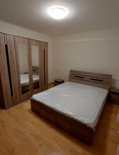 Vând apartament 3 camere la intrarea in Micro 17 Satu Mare - Poză 3