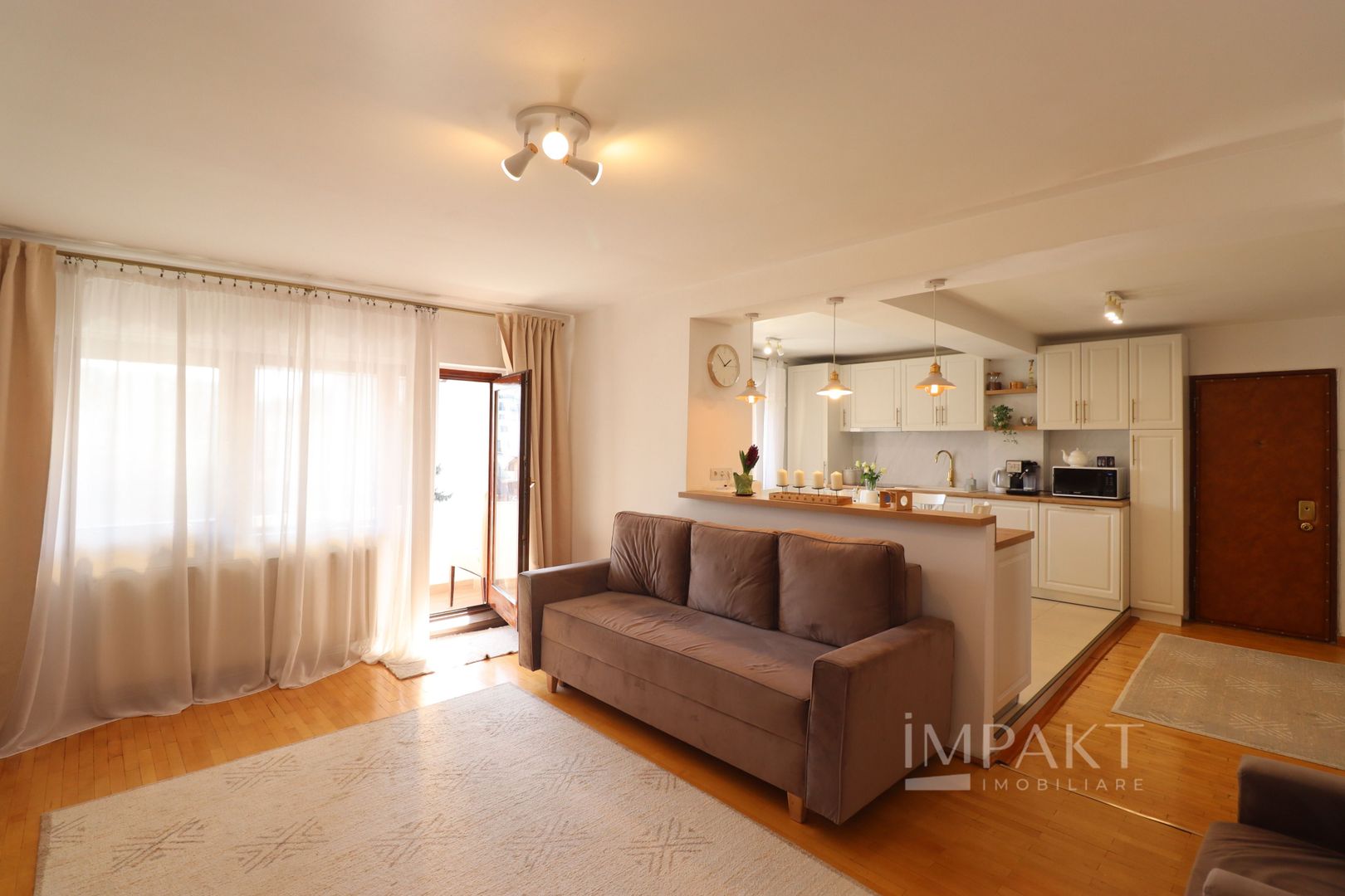 Apartament confort sporit cu  4 camere, zona The Office! - Poză 3