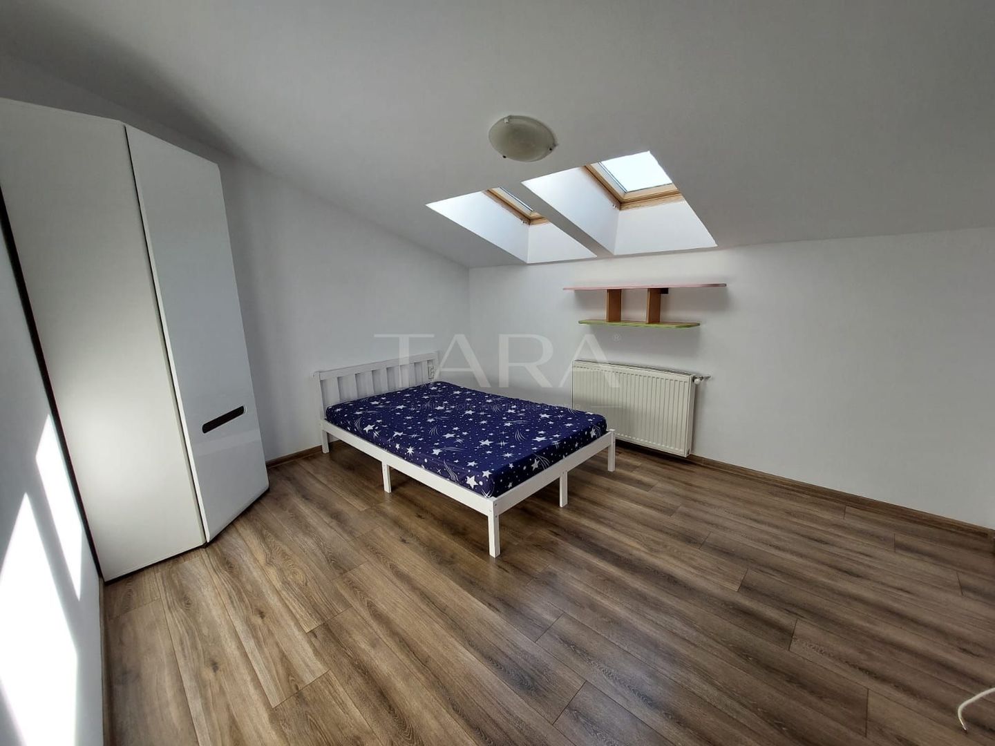 Apartament decomandat cu 2 camere, balcon și parcare, în zona Florilor - Poză 9