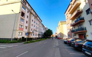 APARTAMENT 2 CAMERE NOU ETAJ 3 MOBILAT UTILAT PARCARE LIFT TEREZIAN - Poză 3