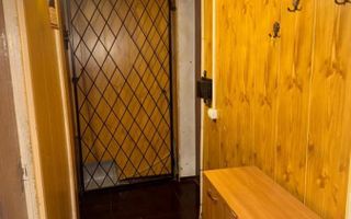 Apartament spatios cu trei camere, Brancoveanu, 80.000€ negociabil - Poză 7