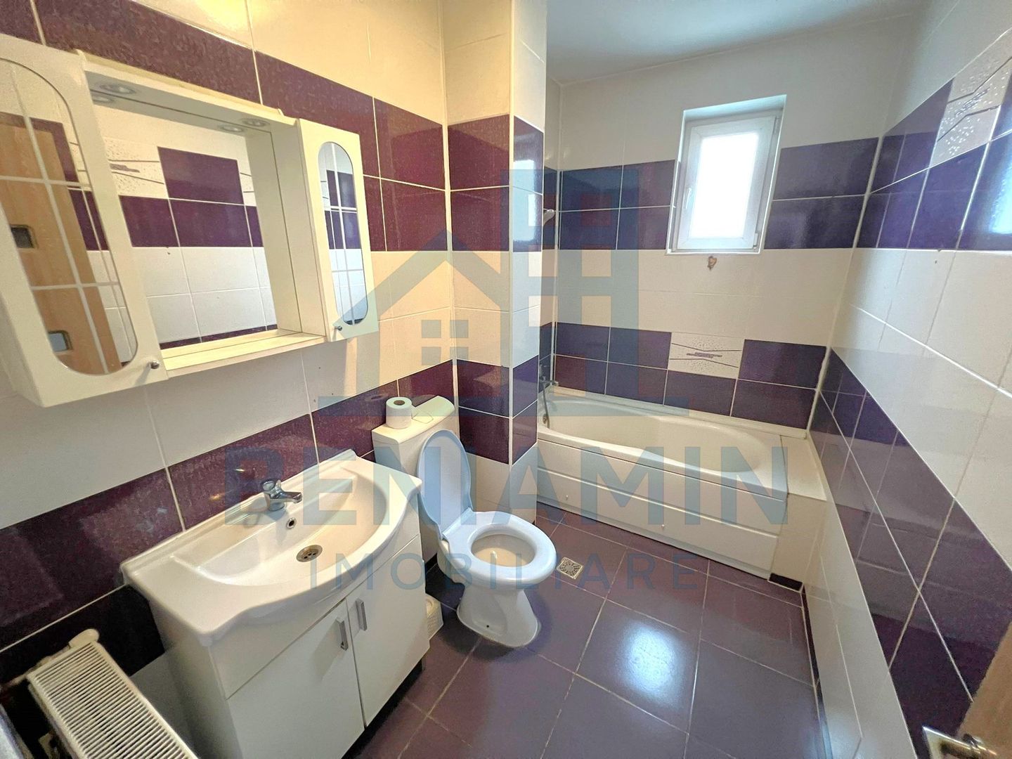 3 camere-2 bai-bloc nou-2 balcoane-Centrala-Apa separat-Mobilat-liber - Poză 6