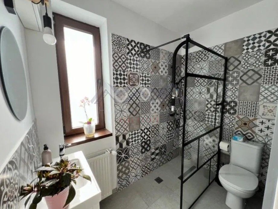 Casa P+1+pod Otopeni central - Poză 10