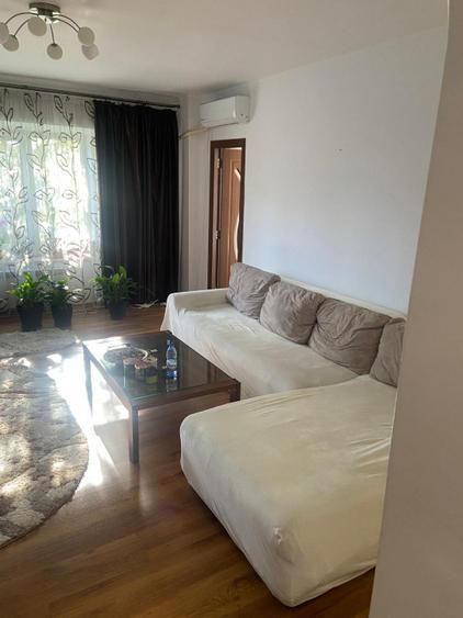 Apartament modernizat de 3 camere - locatie ultra-centrala - Poză 3