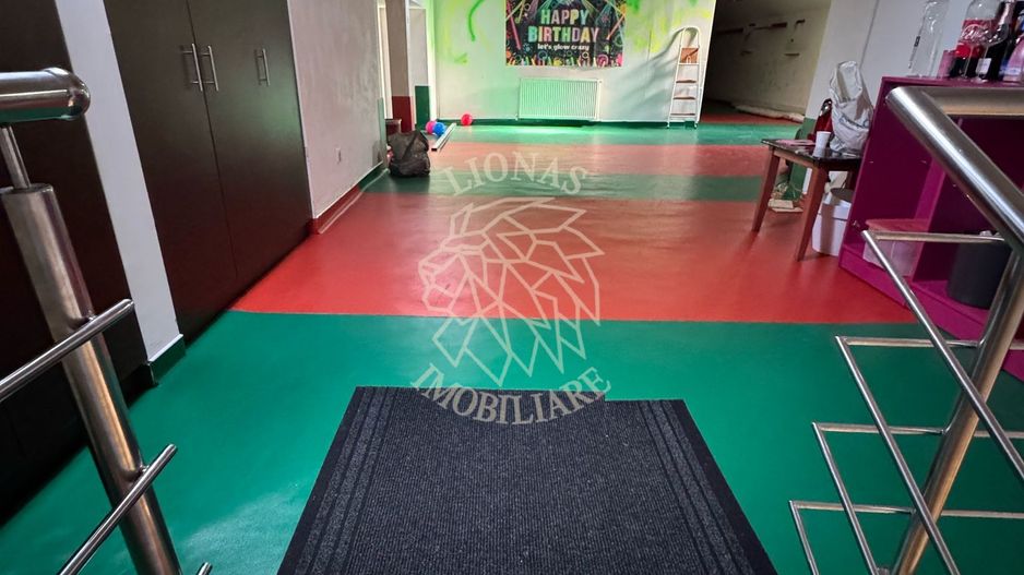 Spatiu comercial 80 mp-ideal spatiu de joaca,sala de curs-Central - Poză 5