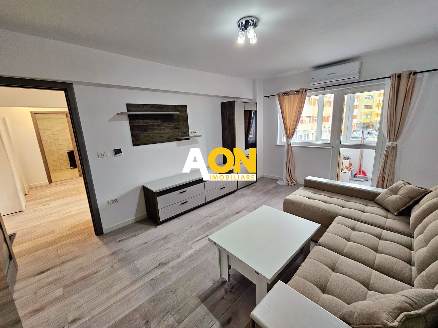 Apartament 2 camere, et. 1, renovat, incalzire prin pardoseala, Cetate - Poză 1