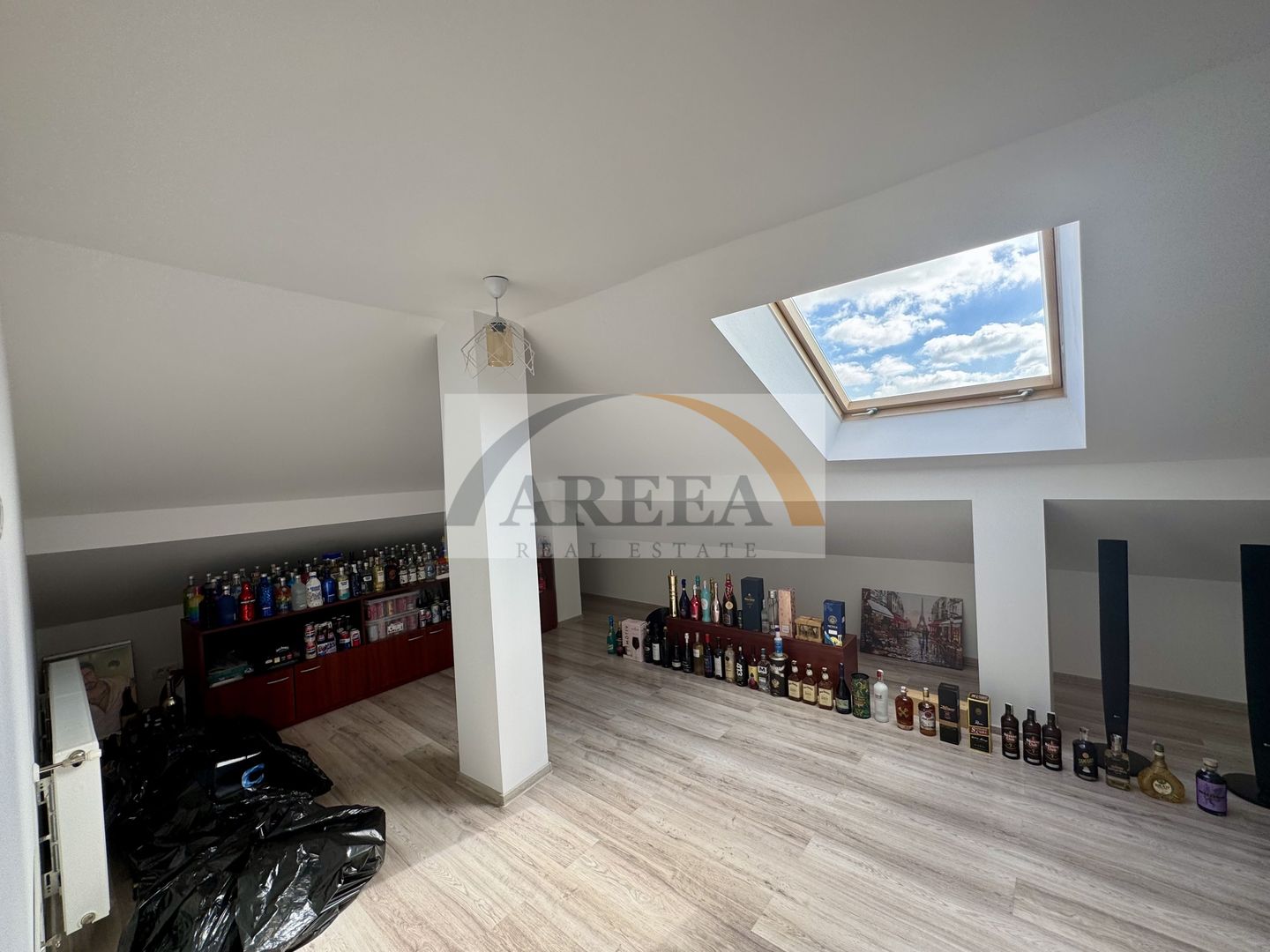 Berceni - VILĂ UNICAT, spațioasă, curte 1.000 mp, la 7 min metrou - Poză 39