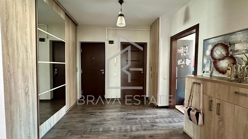 Apartament 3 camere, balcon, parcare subterana, zona Andrei Muresanu - Poză 1