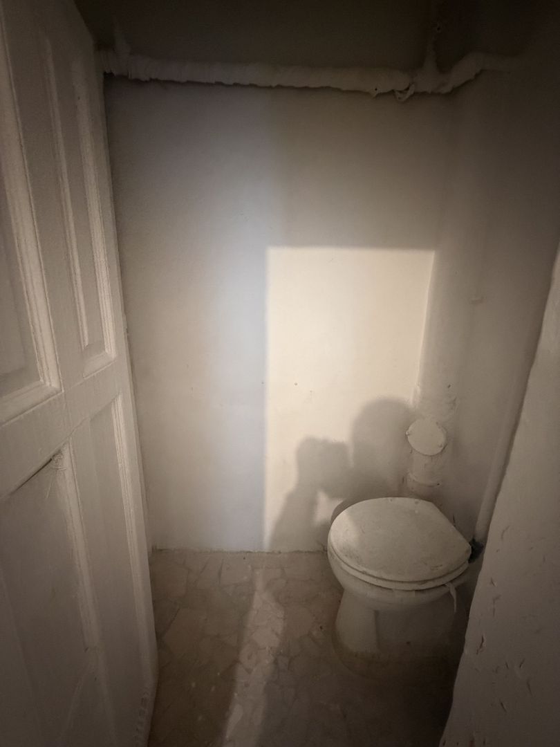 Oferta zilei !!! Garsoniera 33.4 mp utili in Vila - Zona Parcul Carol - Poză 10