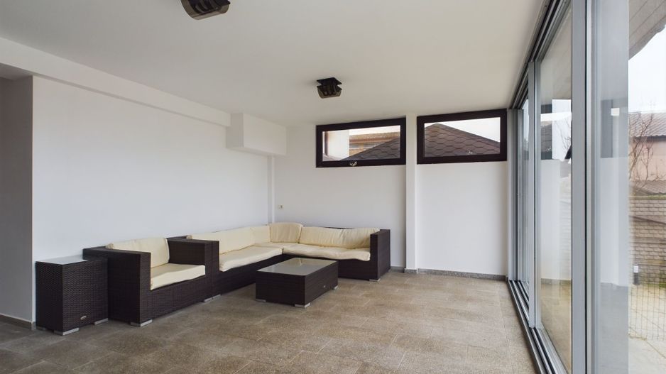 Vilă de lux cu două locuințe, în Dumbrăvița – Locație Excelentă! - Poză 25