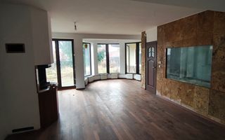 Proprietate amplă cu două case și teren generos, Brașov – str. Cariere - Poză 9