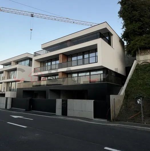 Duplex Premium cu 3 Niveluri, Garaj de 120mp, Priveliste - Zona Europa - Poză 8