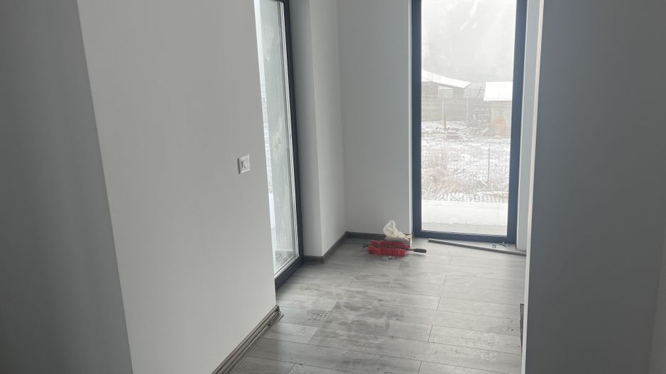 Sacalaz individuala P+E,Terasa,balcon,2 bai,5 camere,2 F.s - Poză 15