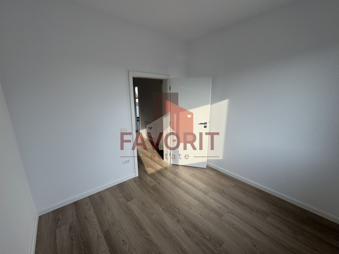 Comision 0%. Braytim Musicescu. Aproape de mijloc de transport - Poză 9