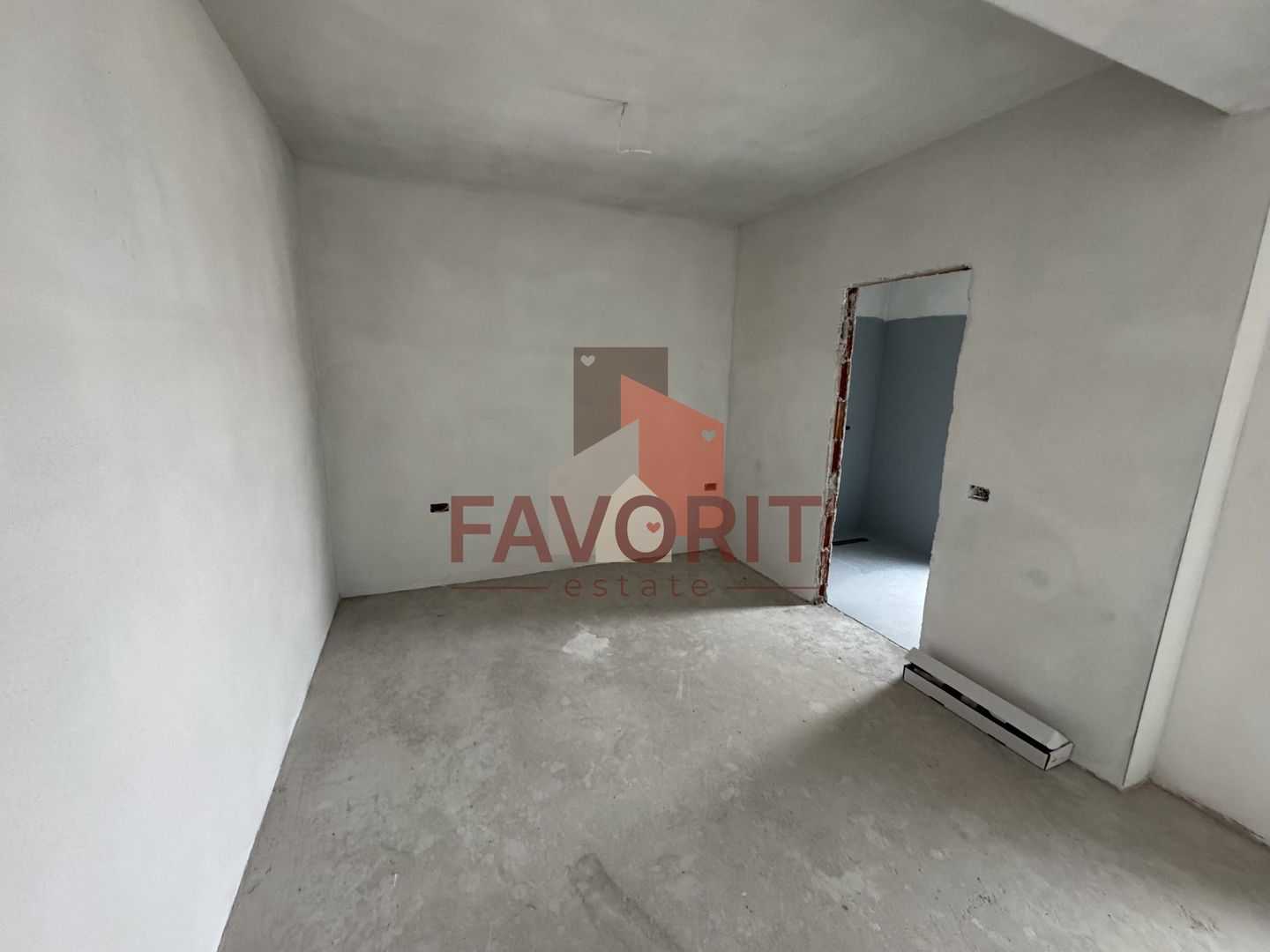 Gradina proprie de 62 mp. Decomandat. 40 mp utili - Poză 2