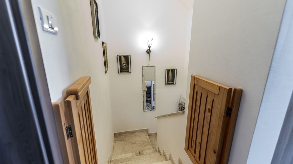 Casă în Westfield | 140 mp utili | P+M | 3 camere | curte + anexe - Poză 9