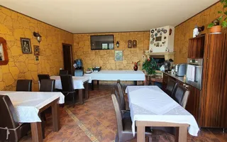 Casa 10 camere, ideala ca pensiune, zona Cetatii Alba Carolina - Poză 18