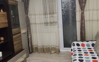 Pantelimon langa liceul teoretic Lucian Blaga - Poză 3