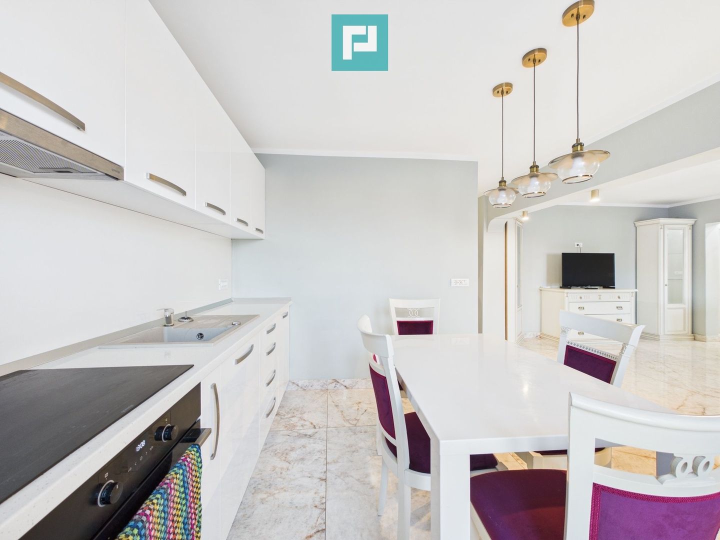 Apartament de închiriat cu 3 camere la Intim - Poză 6