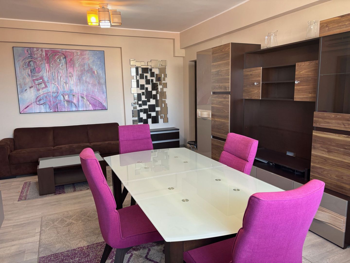 Apartament mobilat cu parcare subterana si lift - Poză 3