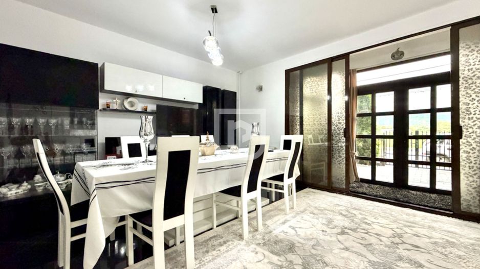 Triplex LUX în centrul Frasin – complet mobilat - Poză 5