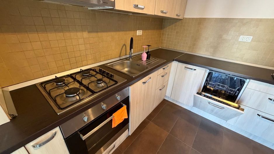 Apartament 3 camere linga Mega Image Dumbravita - Poză 8