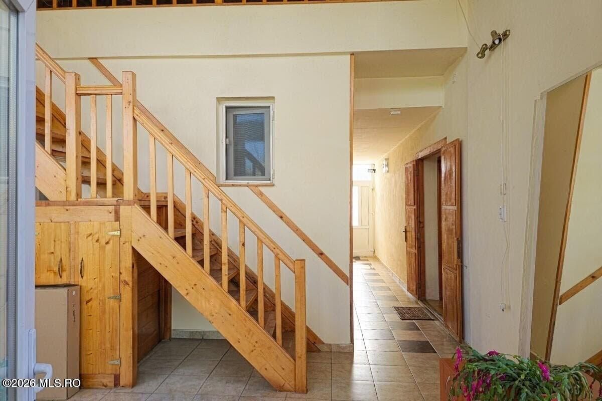Lunei - Ion Neculce, 2 Apartamente. Mansarda 157 mp. Anexe, Lot 475 mp - Poză 26