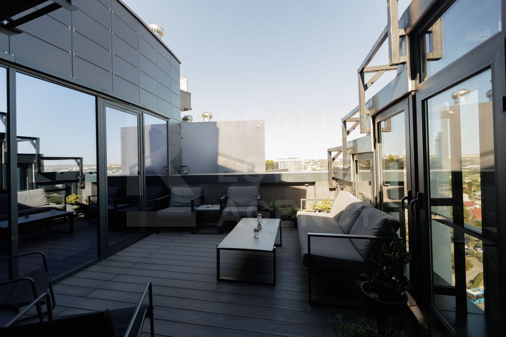 Chirie, penthouse, 3 camere, strada Ciuflea, Centru - Poză 19