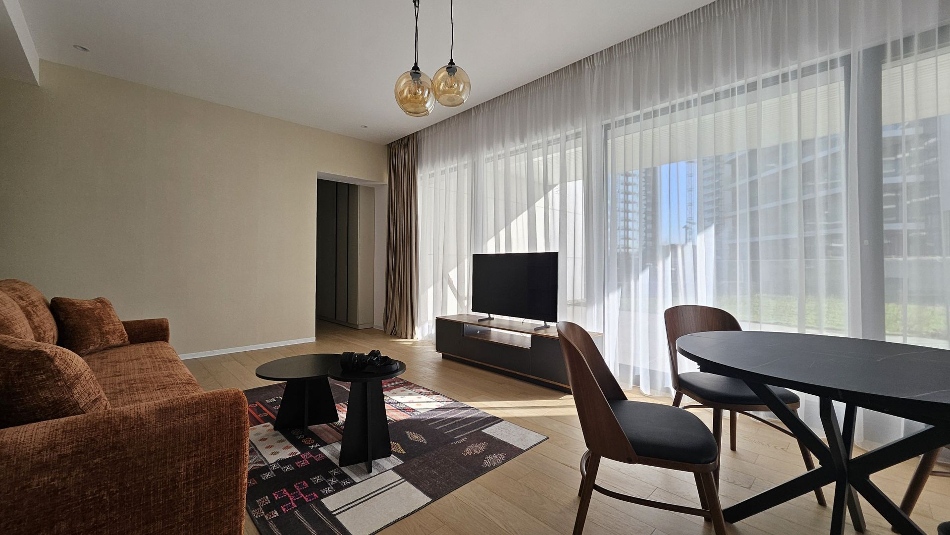 2 Camere + Parcare, terasa 60mp, One Lake Club - Poză 13