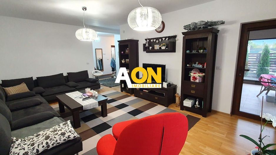 1/2 Duplex mobilat, utilat, cu garaj, D+P+1E, 397 mp teren, Cetate - Poză 4