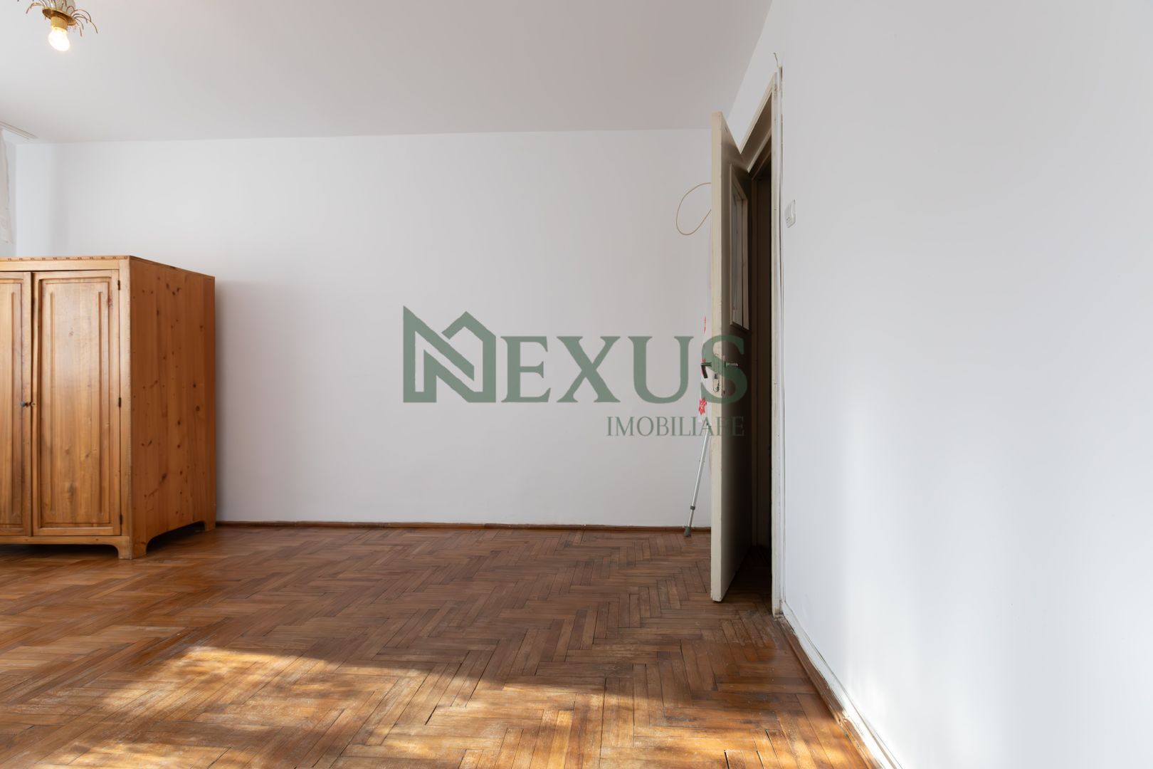 Apartament 2 camere semidecomandat, Milcov - Poză 4