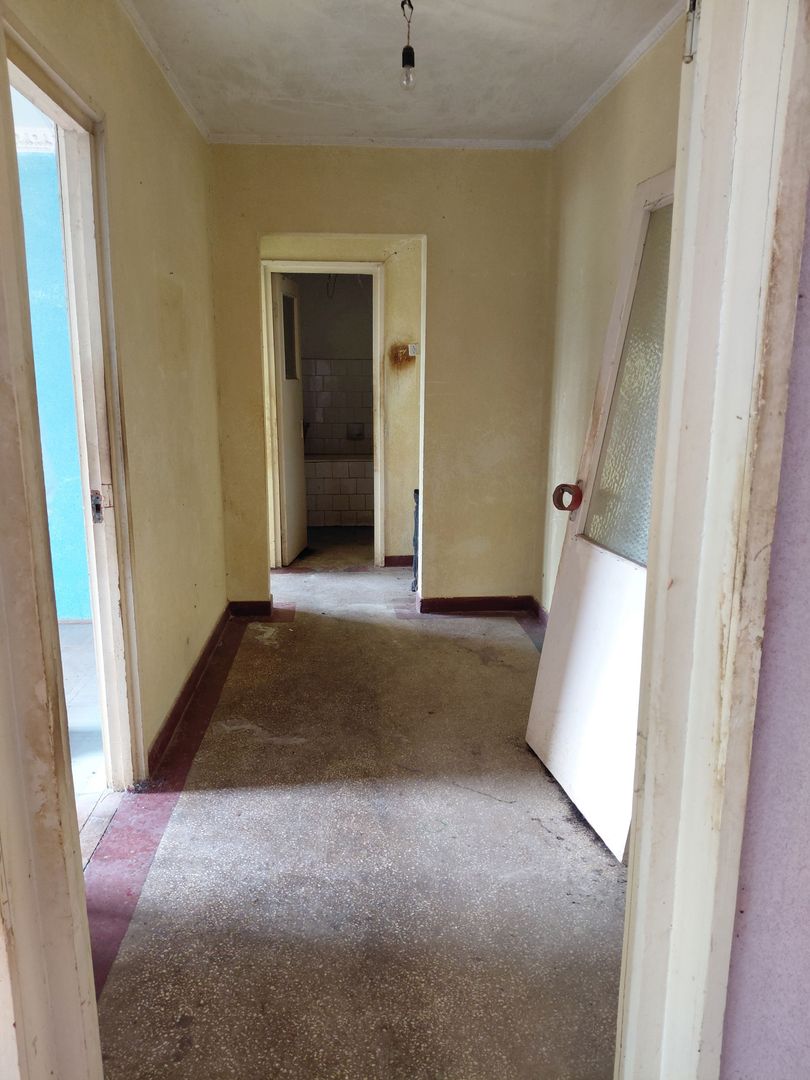 🏡 APARTAMENT CU 3 CAMERE DE VÂNZARE – MICRO 16,ET.4 - Poză 1