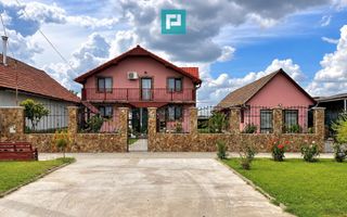 Casă spatioasă în Macea, județul Arad - Poză 1