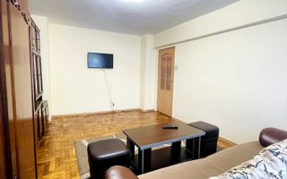 Apartament cu 3 camere DECEBAL - Poză 2