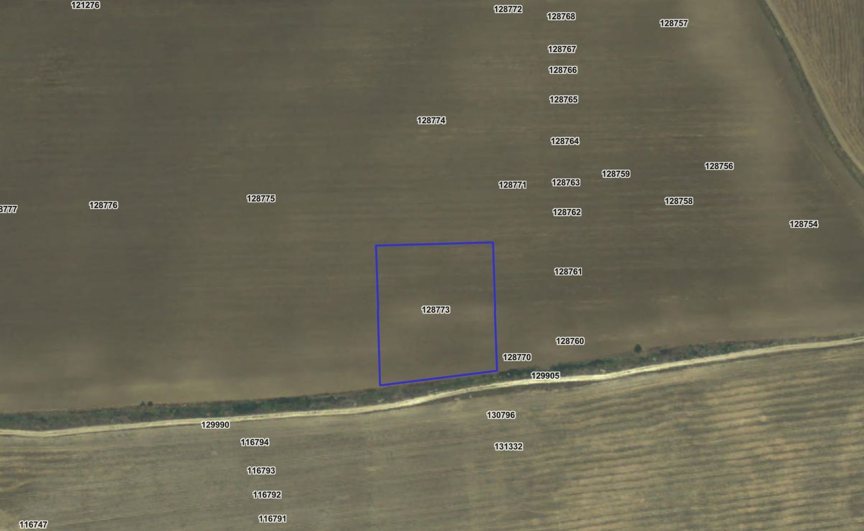 Teren intravilan Valu lui Traian 8500mp D=86ml sau schimb cu casa - Poză 3